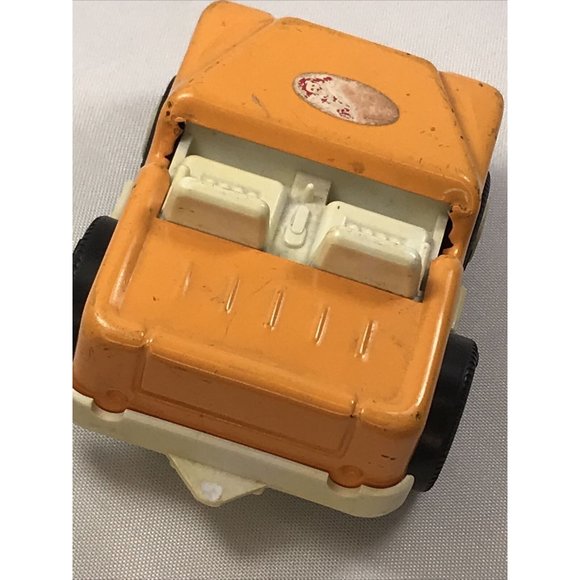 Toy Push Along Vehicle Tonka Small Metal Yellow Jeep with Rubber Tires Vintage - Picture 9 of 10